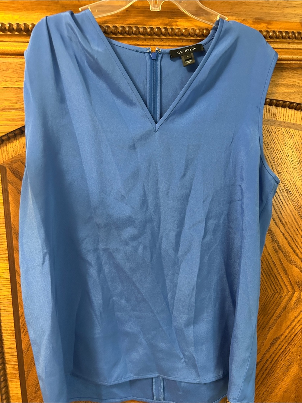 St. John Sleeveless V-Neck Camisole in Azure Blue Medium EUC